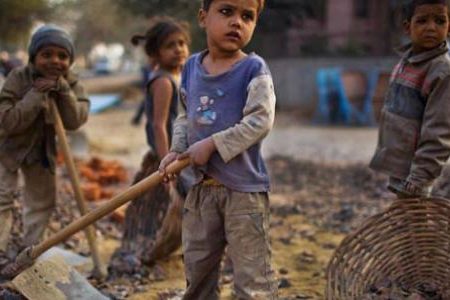 الفقر والمؤسسات والتنمية في الوطن العربي